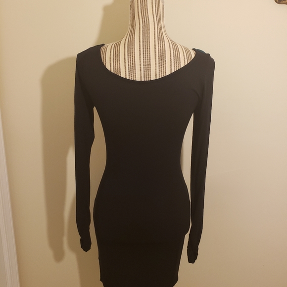 Dress - Picture 2 of 4